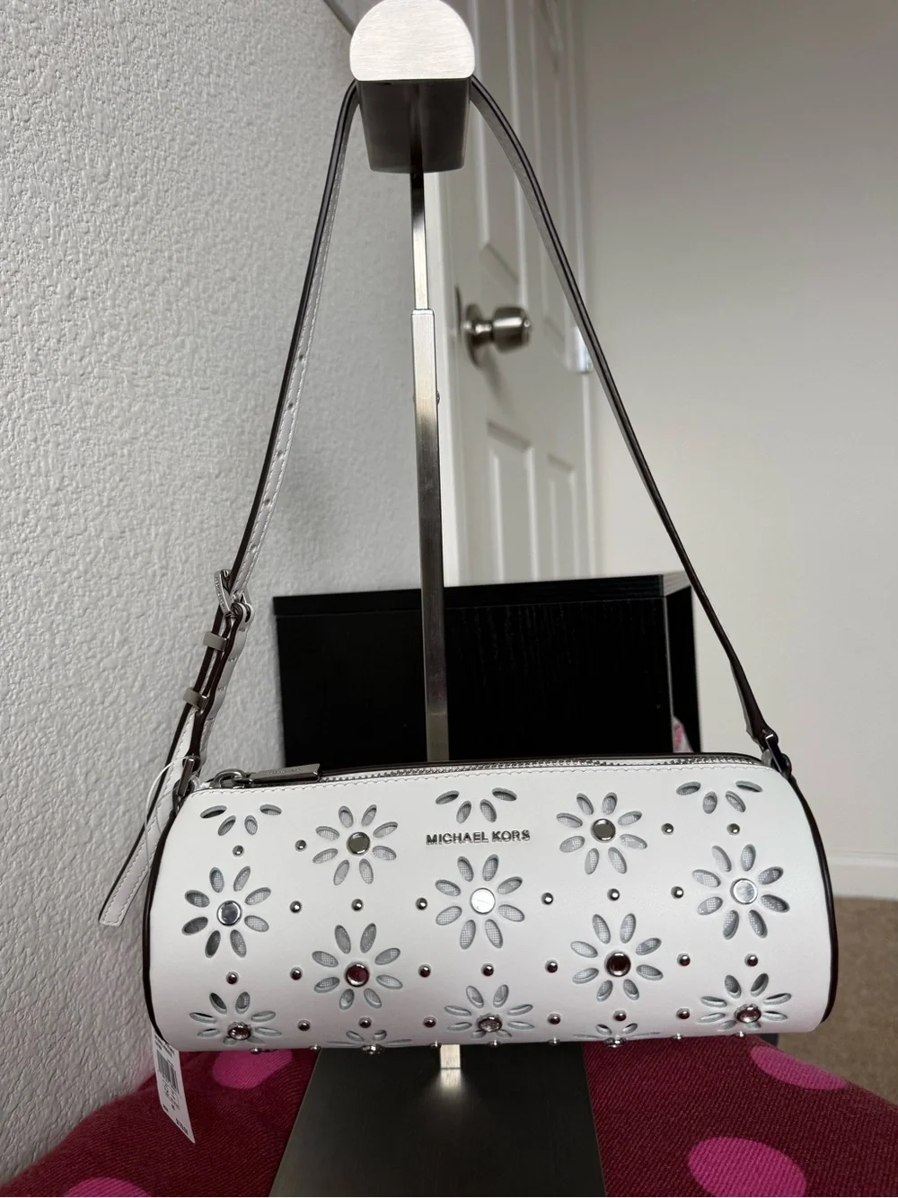 Michael Kors Izzy White Floral Cutout Leather Barrel Shoulder Bag NWT